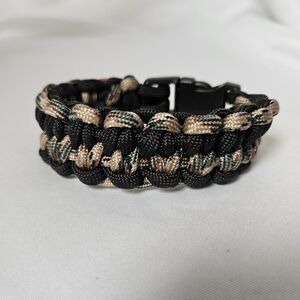 Black and Tan 550 Paracord Bracelet‎ 7.5"